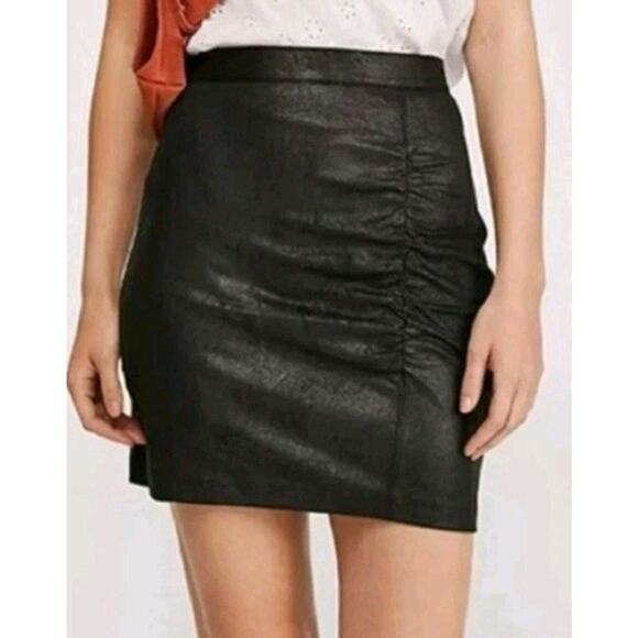 Free People Black Rumi Ruched Front Mini Suede Skirt Size Med NWT - Picture 1 of 3